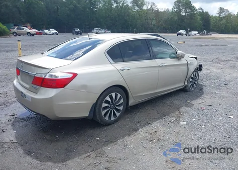 2015 Honda Accord Hybrid Touring z USA, uszkodzony, nr VIN 1HGCR6F7XFA005382